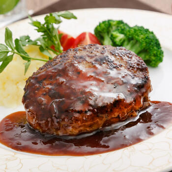 牛肉100％ハンバーグと黒トリュフソース（6個入）