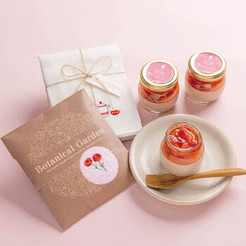 完熟生いちごプリン（3個）＆今治ハンカチ・かや生地ふきんセット