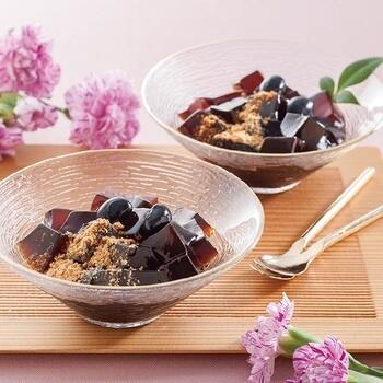 黒豆入り黒蜜わらび餅（9個）