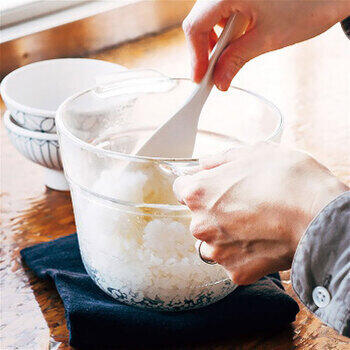 一膳屋耐熱ガラス製電子レンジ用炊飯器（0.5～1合炊き）