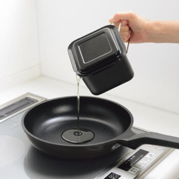 角型オイルポット（800ml）