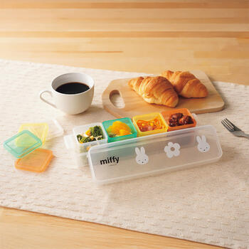 ケース付キューブストッカー4点セット