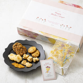 【母の日限定】KOMETESENBEI米菓詰合せ+ブーケカード