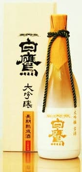 商品イメージのサムネイル　大吟醸古酒白鷹　長期熟成十五年　720ML